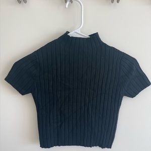 Vici Small Black Crop Top